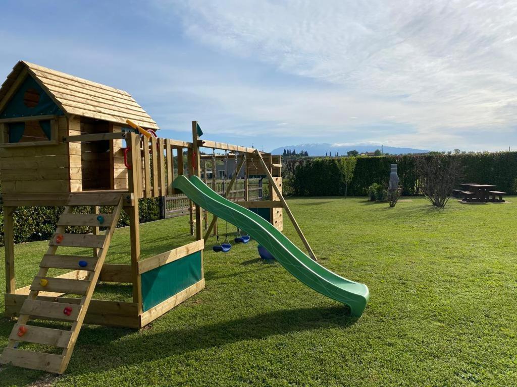Residence Il Melograno Манерба дел Гарда Екстериор снимка