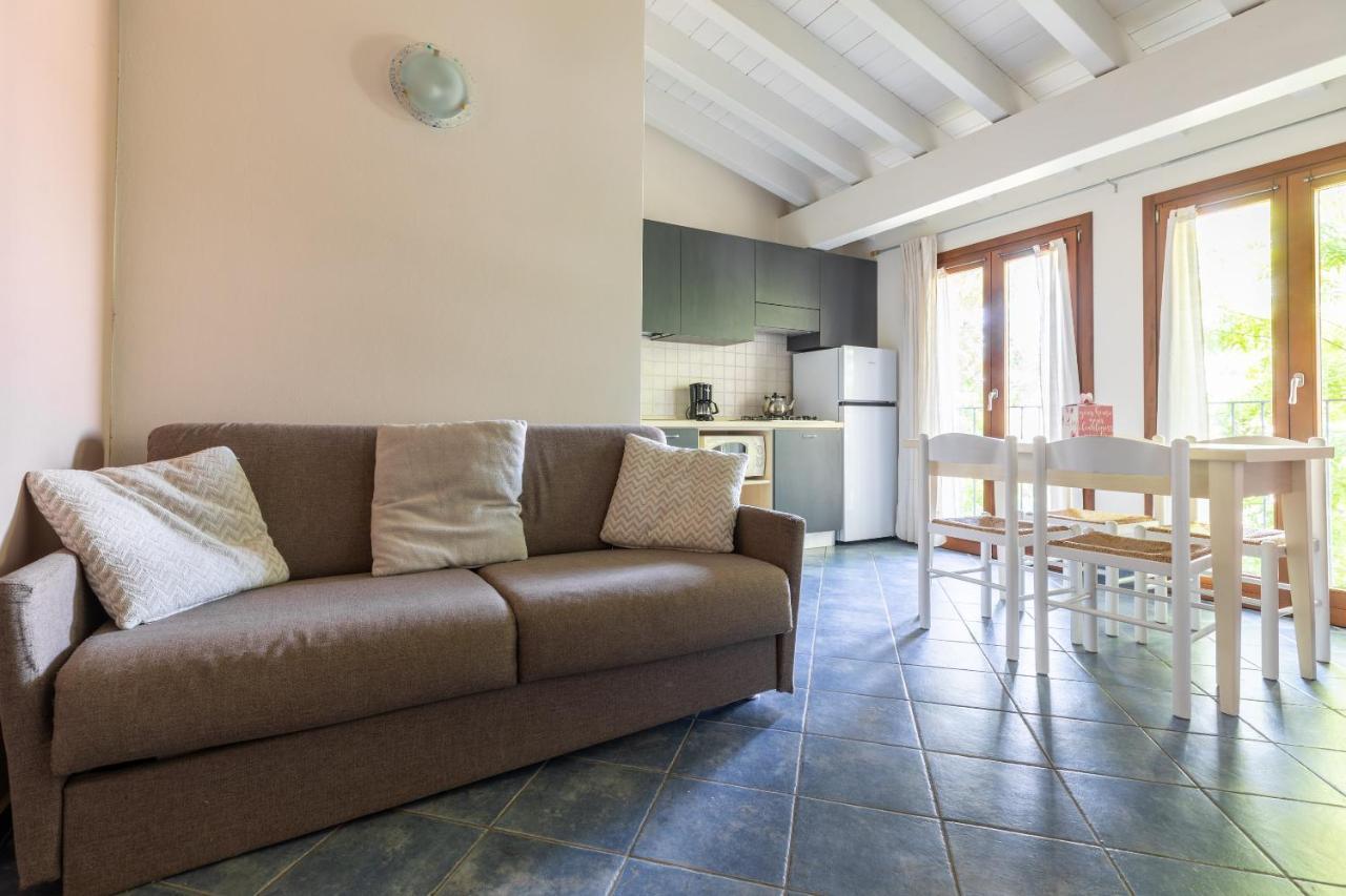 Residence Il Melograno Манерба дел Гарда Екстериор снимка