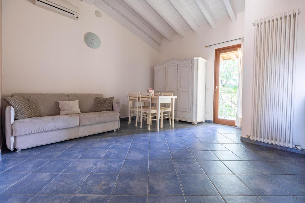 Residence Il Melograno Манерба дел Гарда Екстериор снимка