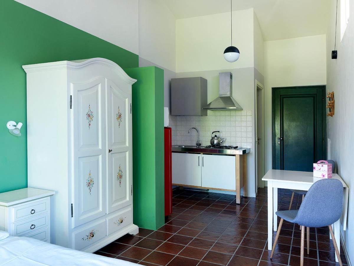 Residence Il Melograno Манерба дел Гарда Екстериор снимка