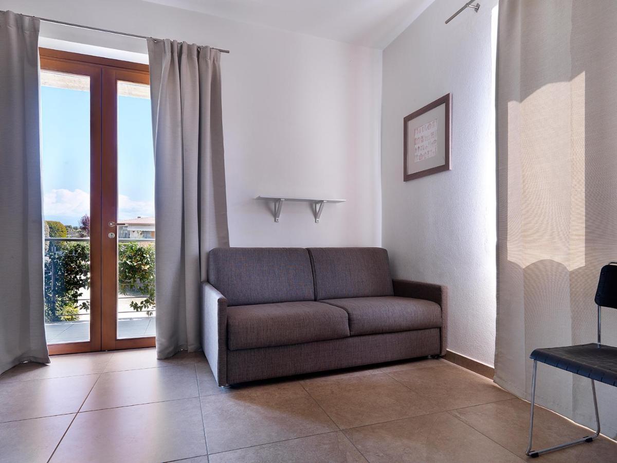 Residence Il Melograno Манерба дел Гарда Екстериор снимка