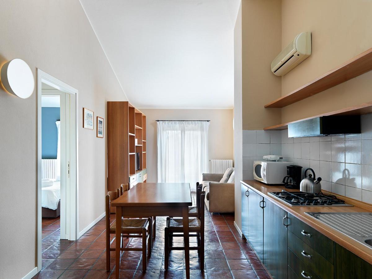 Residence Il Melograno Манерба дел Гарда Екстериор снимка