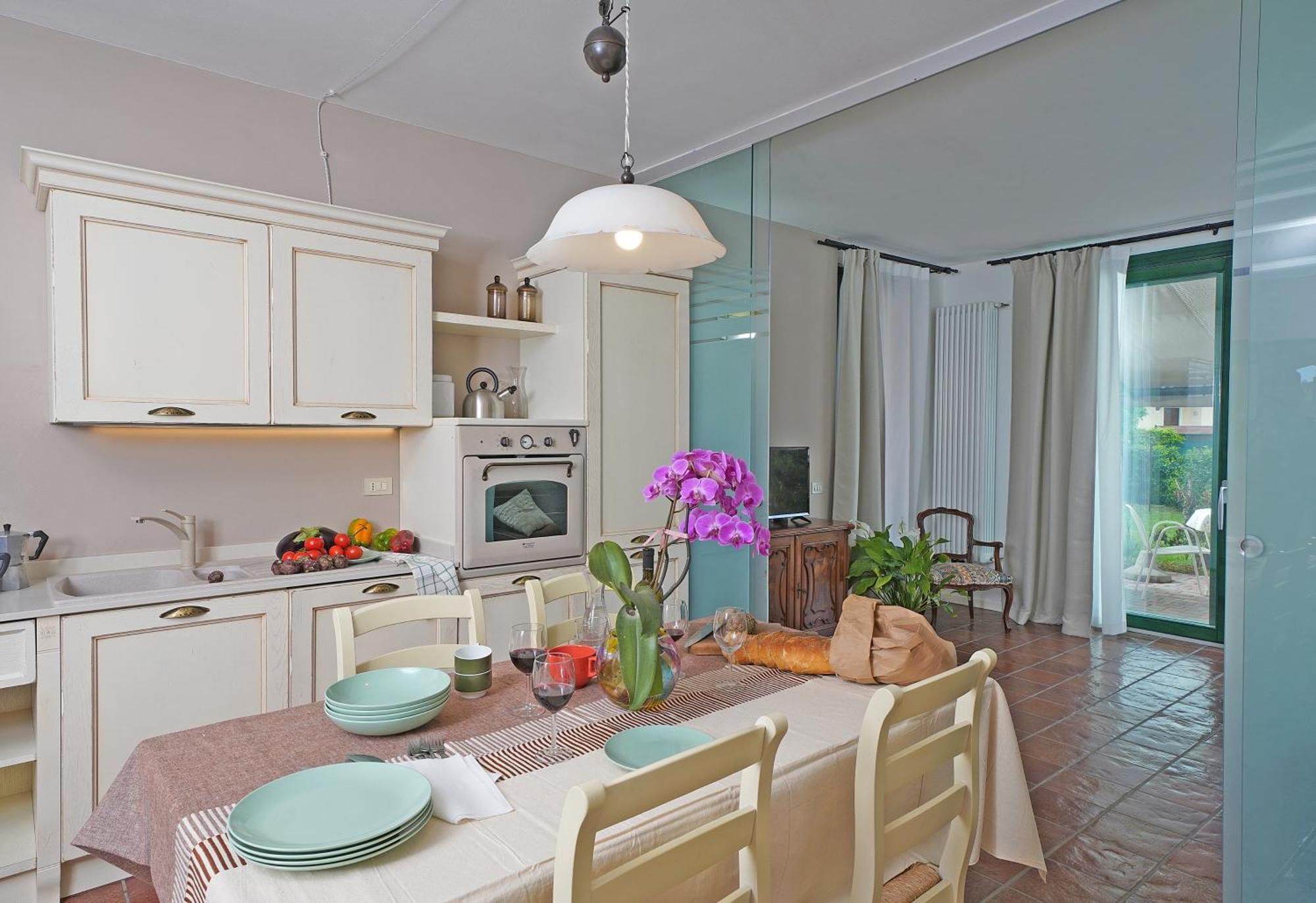 Residence Il Melograno Манерба дел Гарда Стая снимка