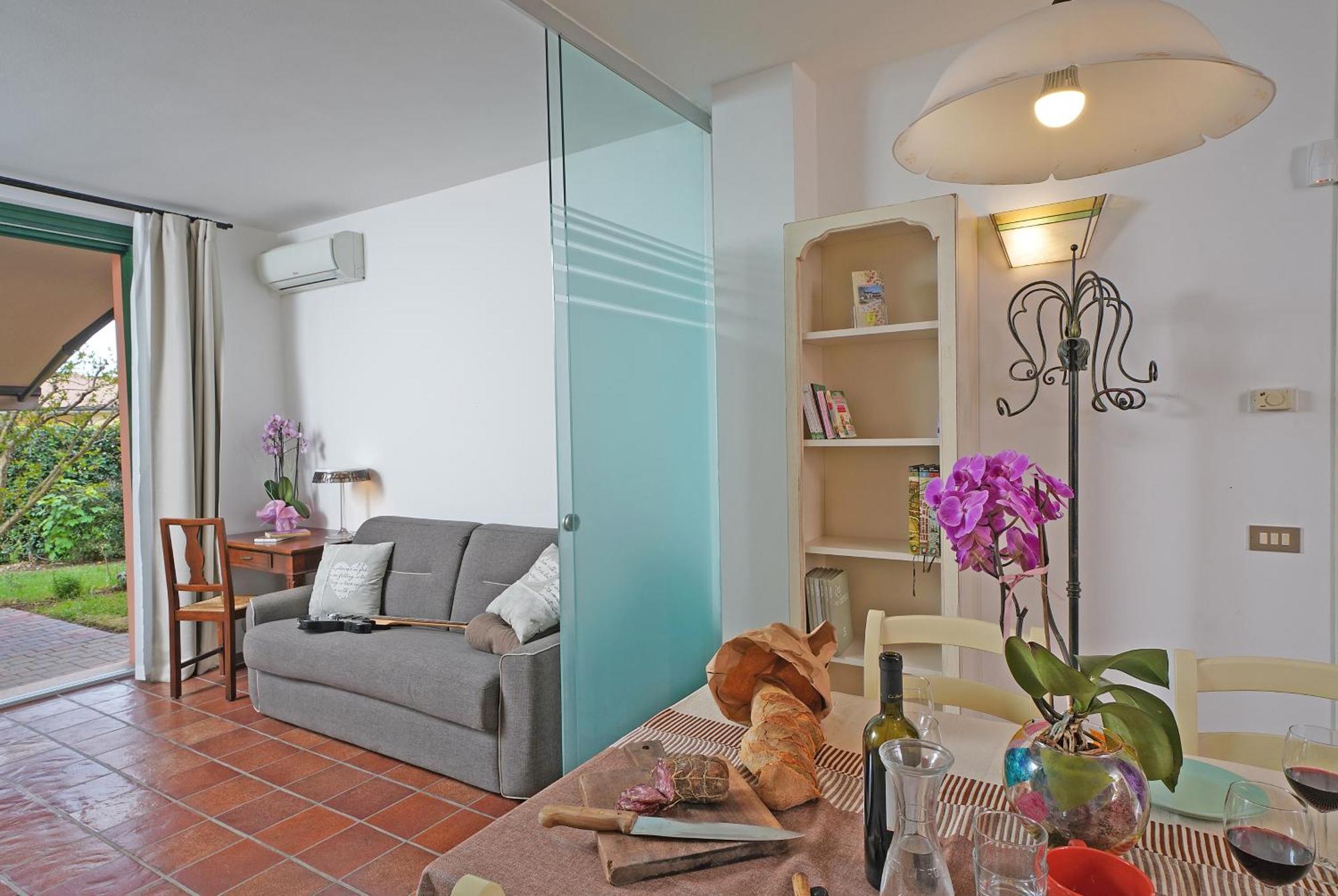 Residence Il Melograno Манерба дел Гарда Стая снимка