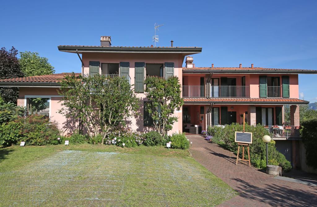 Residence Il Melograno Манерба дел Гарда Екстериор снимка